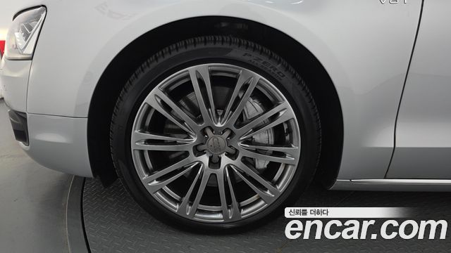 Audi A8 из Кореи Encar
