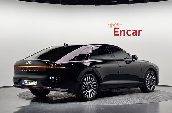 Hyundai Grandeur Calligraphy — пробег 8 879 км — фото 2 из 5