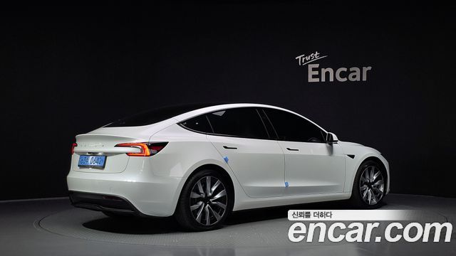 Tesla Model 3 RWD — пробег 41 576 км — фото 2 из 5
