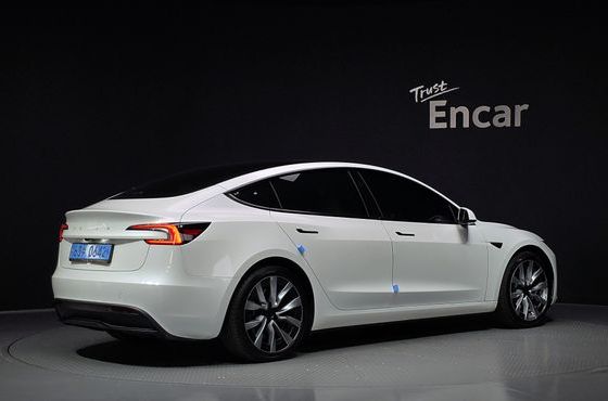 Tesla Model 3 RWD — пробег 41 576 км — фото 2 из 5
