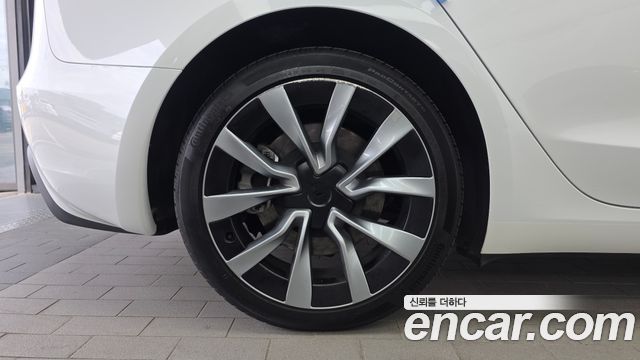 Tesla Model 3 RWD — пробег 41 576 км — фото 5 из 5