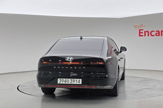 Hyundai Grandeur Calligraphy — пробег 30 352 км — фото 4 из 5