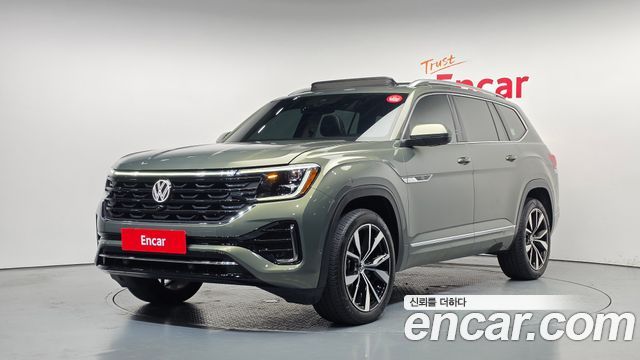 Volkswagen Atlas 2.0 TSI R-LINE 6-Seater — пробег 36 810 км — фото 1 из 5