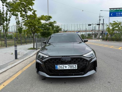 Audi RS3 2.5 TFSI Quattro — пробег 5 700 км — фото 3 из 5