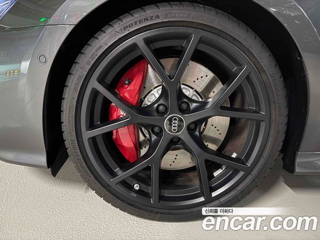 Audi RS3 2.5 TFSI Quattro — пробег 5 700 км — фото 5 из 5