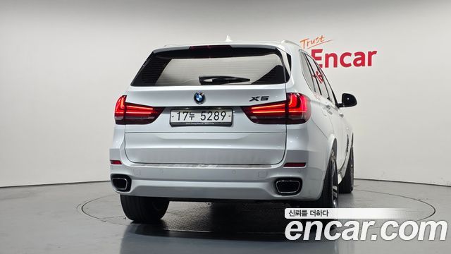 BMW X5 xDrive 30d M Sport package — пробег 122 027 км — фото 4 из 5