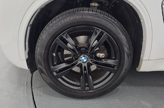 BMW X5 xDrive 30d M Sport package — пробег 122 027 км — фото 5 из 5