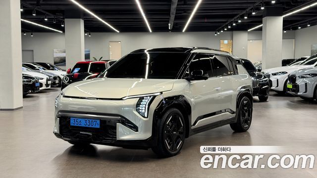 Kia EV3 Long Range 2WD GT Line — пробег 10 421 км — фото 1 из 5
