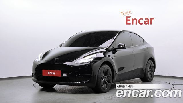 Tesla Model Y RWD — пробег 68 189 км — фото 1 из 5