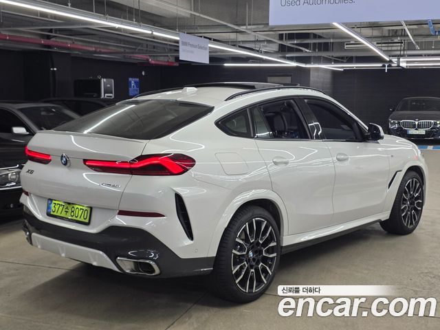 BMW X6 xDrive40i M Sport — пробег 19 803 км — фото 2 из 5