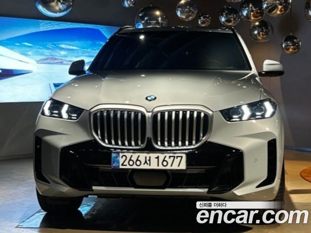 BMW X5 xDrive 30d M Sport — пробег 5 000 км — фото 1 из 5