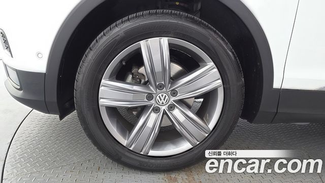 Volkswagen Tiguan 2.0 TDI 4Motion Prestige — пробег 39 253 км — фото 5 из 5
