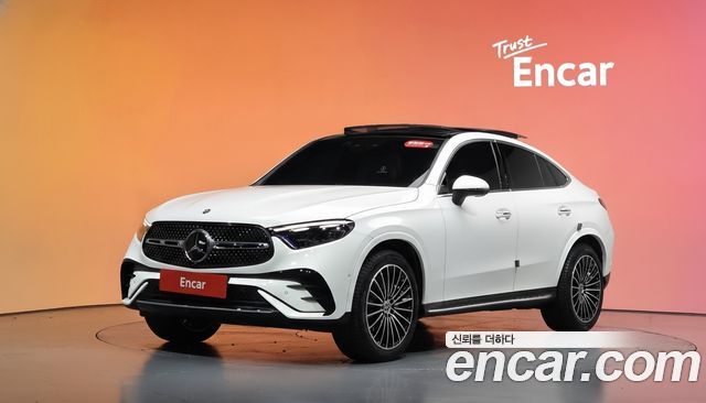 Mercedes-Benz GLC-Class GLC300 4MATIC Coupe — пробег 18 330 км — фото 1 из 5