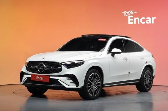 Mercedes-Benz GLC-Class GLC300 4MATIC Coupe — пробег 18 330 км — фото 1 из 5