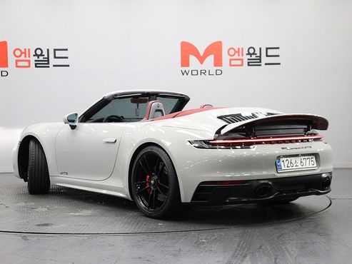 Porsche 911 Carrera 4 GTS Cabriolet — пробег 4 933 км — фото 4 из 5