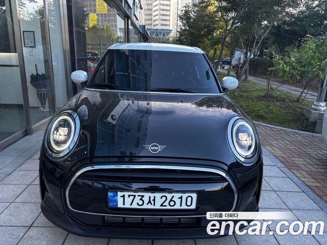 Mini Cooper 5Door Classic Third Generation — пробег 15 295 км — фото 1 из 5