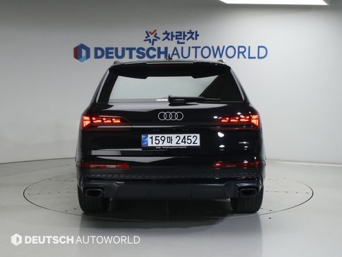 Audi Q7 55 TFSI Quattro Premium — пробег 12 650 км — фото 4 из 5