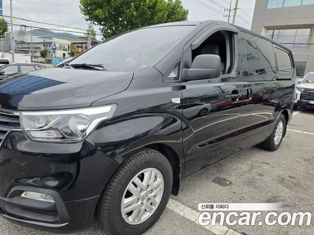 Hyundai Starex Van 5-Seater Modern — пробег 202 750 км — фото 2 из 5