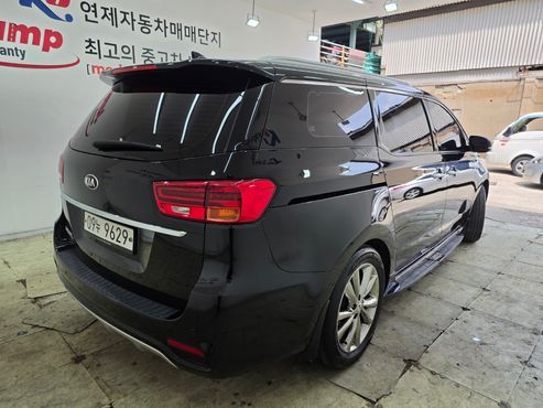 Kia Carnival 9-Seater Noblesse Special — пробег 144 700 км — фото 2 из 5
