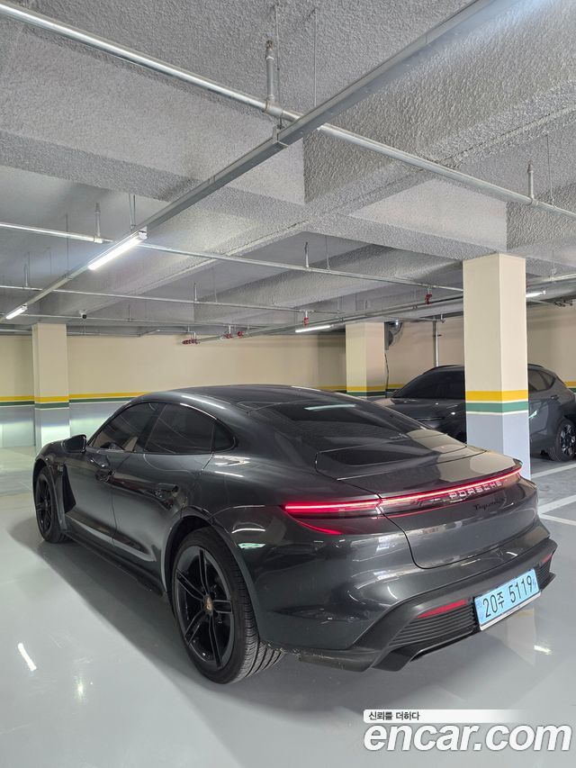 Porsche Taycan 4S — пробег 12 800 км — фото 2 из 5