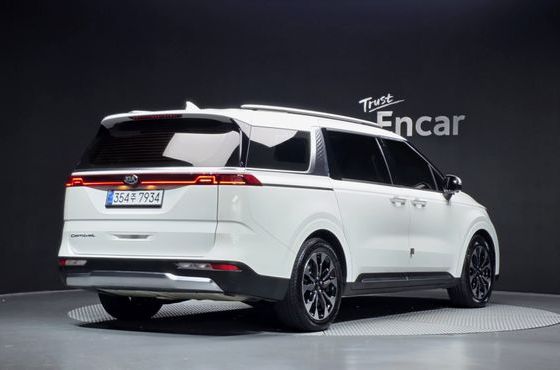 Kia Carnival Diesel 9-Seater Signature — пробег 29 398 км — фото 2 из 5