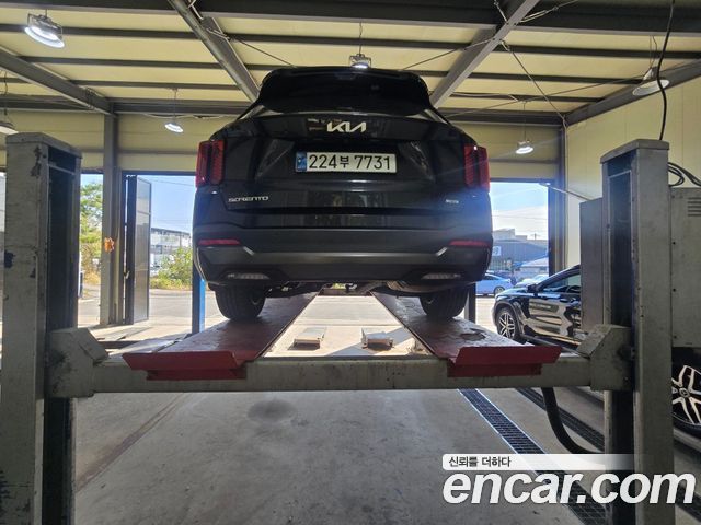 Kia Sorento HEV 1.6 2WD Gravity — пробег 61 678 км — фото 2 из 3