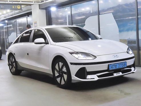 Hyundai Ioniq6 Standard E-Value+ — пробег 34 327 км — фото 1 из 5