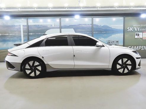Hyundai Ioniq6 Standard E-Value+ — пробег 34 327 км — фото 3 из 5
