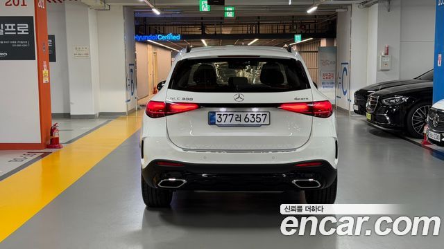 Mercedes-Benz GLC-Class GLC300 4MATIC AMG Line — пробег 4 464 км — фото 4 из 5