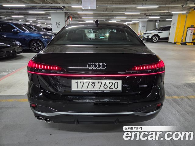 Audi A6 40 TDI Quattro S Line — пробег 12 км — фото 3 из 5