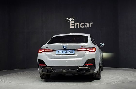 BMW i4 M50 — пробег 15 445 км — фото 4 из 5