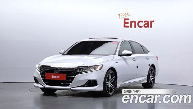 Honda Accord 2.0 Hybrid Touring — пробег 54 369 км — фото 1 из 5