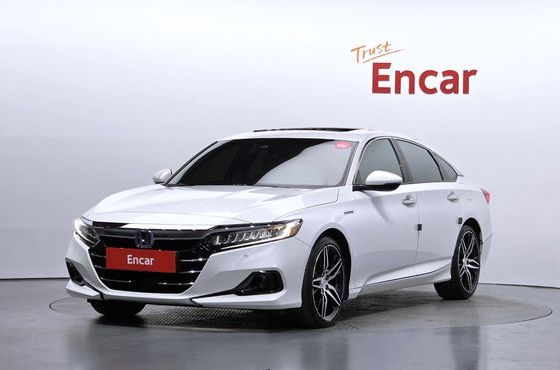 Honda Accord 2.0 Hybrid Touring — пробег 54 369 км — фото 1 из 5