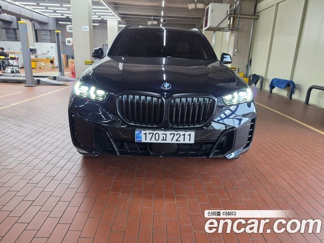 BMW X5 xDrive 50e M Sport — пробег 24 042 км — фото 2 из 5