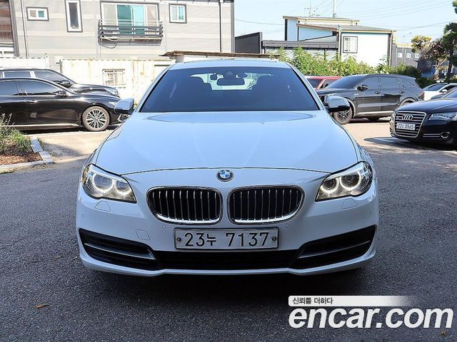 BMW 5-Series 520d xDrive — пробег 148 000 км — фото 1 из 5