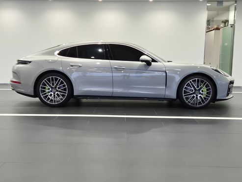 Porsche Panamera 2.9 AWD E-Hybrid — пробег 8 894 км — фото 2 из 5