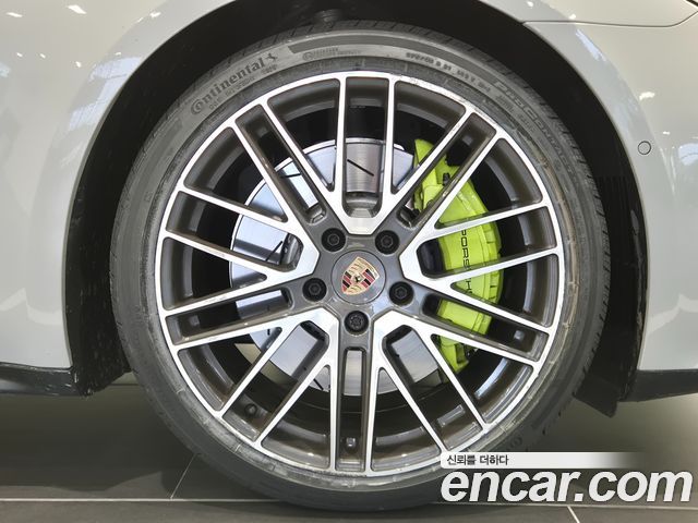 Porsche Panamera 2.9 AWD E-Hybrid — пробег 8 894 км — фото 5 из 5
