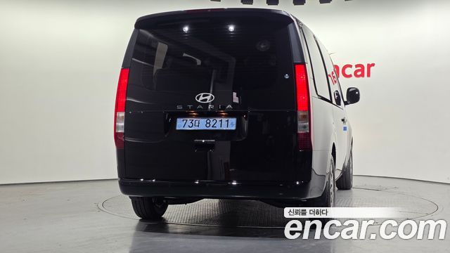 Hyundai Staria EV Tourer 11-Seater Modern — пробег 86 км — фото 4 из 5