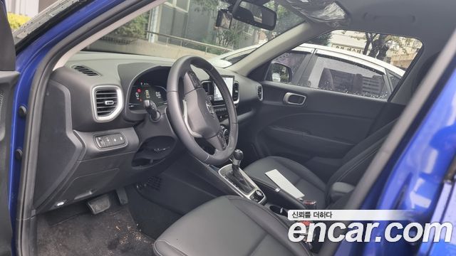 Hyundai Venue 1,6 Premium — пробег 950 км — фото 2 из 5