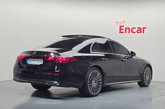 Mercedes-Benz E-Class E450 4MATIC Exclusive — пробег 96 672 км — фото 2 из 5