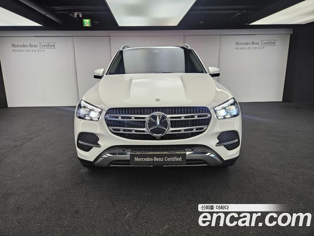 Mercedes-Benz GLE-Class GLE450 4MATIC — пробег 4 954 км — фото 3 из 5