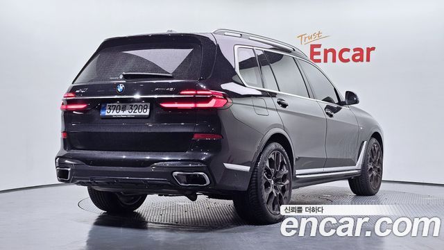BMW X7 xDrive 40i M Sport 7STR — пробег 12 537 км — фото 2 из 5