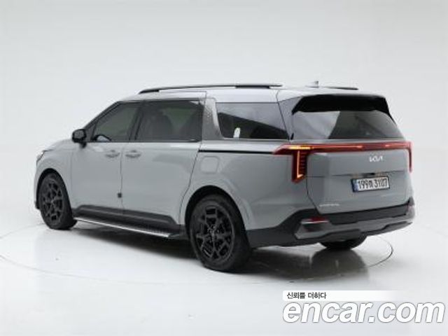 Kia Carnival HEV 7seater Gravity — пробег 27 200 км — фото 4 из 5