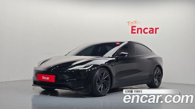 Tesla Model 3 Performance AWD — пробег 31 925 км — фото 1 из 5