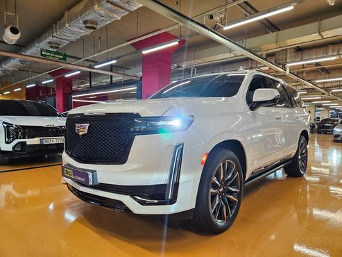 Cadillac Escalade 6.2 Sports Platinum — пробег 28 800 км — фото 3 из 5