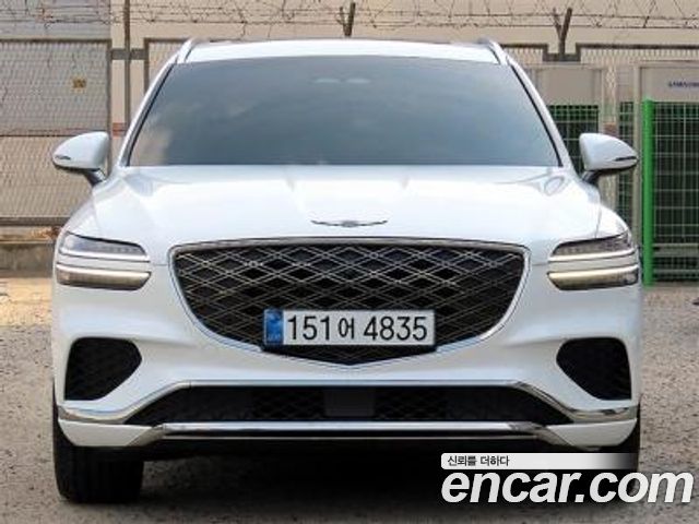 Genesis GV70 2.5T Gasoline 2WD — пробег 25 200 км — фото 2 из 5