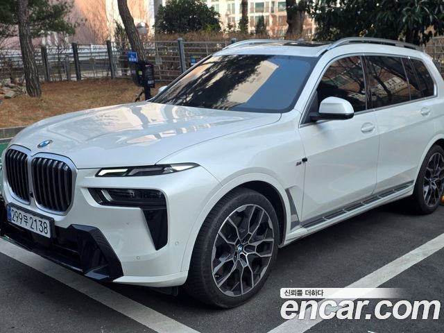 BMW X7 xDrive 40i M Sport 6STR — пробег 24 000 км — фото 1 из 5