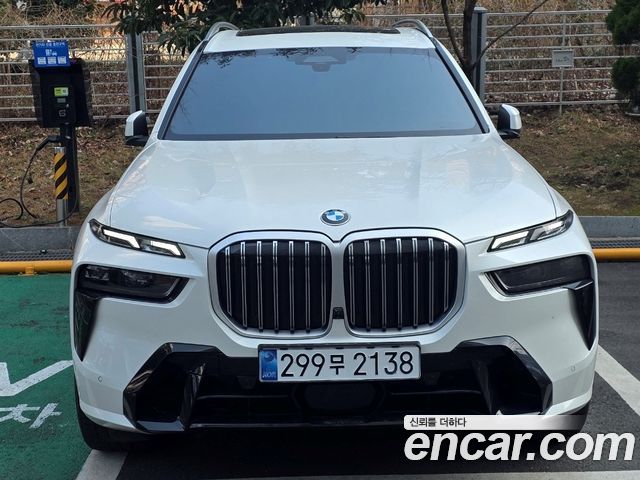 BMW X7 xDrive 40i M Sport 6STR — пробег 24 000 км — фото 3 из 5