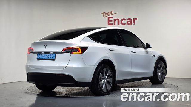 Tesla Model Y RWD — пробег 64 317 км — фото 2 из 5