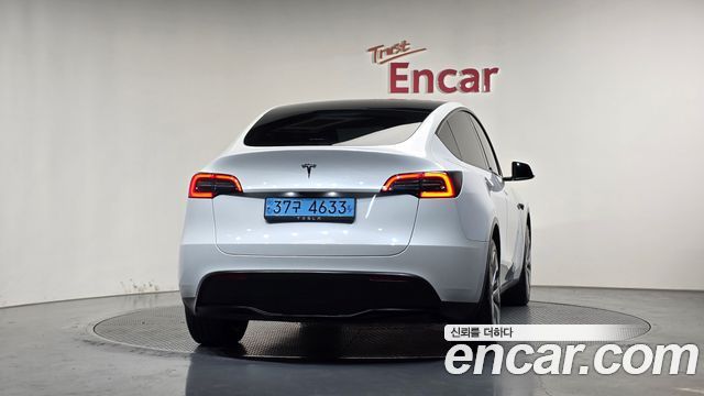 Tesla Model Y RWD — пробег 64 317 км — фото 4 из 5